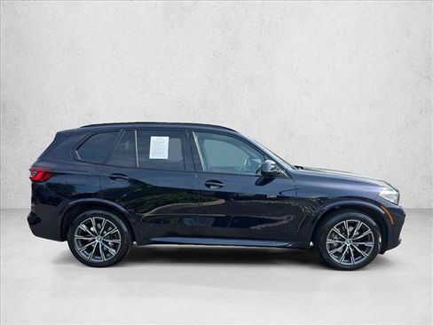 Used 2023 BMW X5 xDrive40i w/ M Sport Package AWD/4WD image 4
