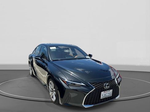 Used 2023 Lexus IS 300 w/ Comfort Package RWD image 5