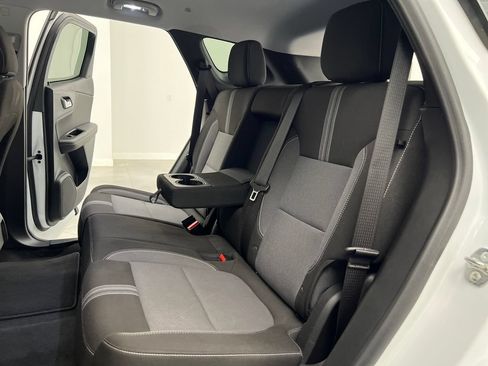 Used 2025 Chevrolet Blazer LT FWD image 16