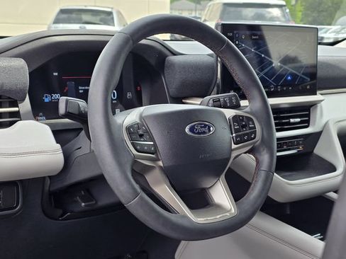 Certified 2025 Ford Explorer Active w/ Active Comfort Package RWD image 24
