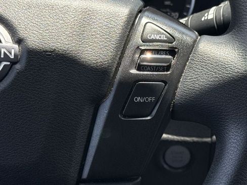 Used 2022 Nissan Frontier SV RWD image 14