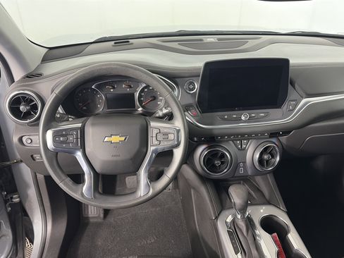 Certified 2024 Chevrolet Blazer LT w/ Convenience Package image 9