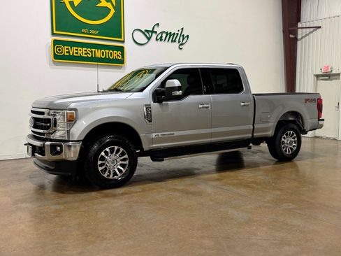 Used 2022 Ford F250 Lariat AWD/4WD image 3