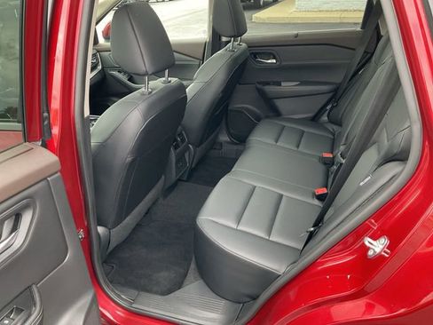 Used 2023 Nissan Rogue SV w/ SV Premium B Package AWD/4WD image 13