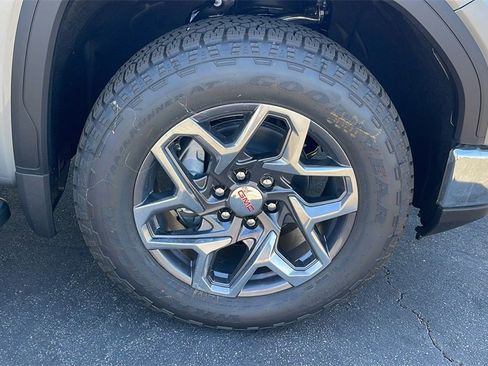 New 2026 GMC Sierra 1500 SLT w/ SLT Premium Plus Package image 9