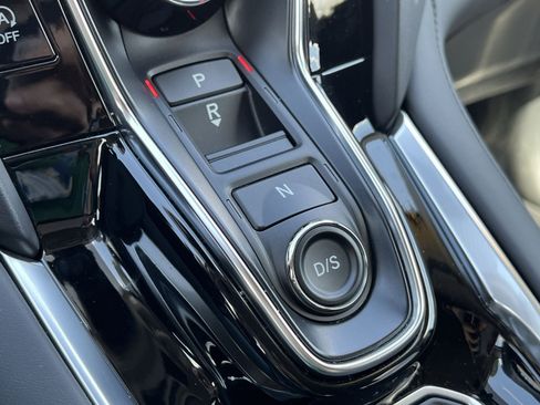 Used 2024 Acura RDX SH-AWD image 23