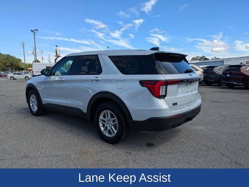Certified 2026 Ford Explorer Active RWD image 6