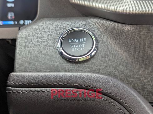 Used 2025 Ford Explorer Platinum w/ Ultimate Package image 24