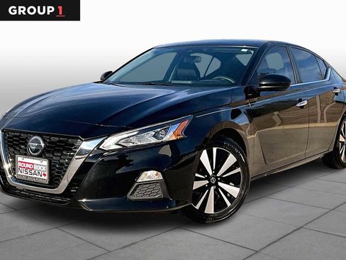 Used 2021 Nissan Altima 2.5 SV image 1