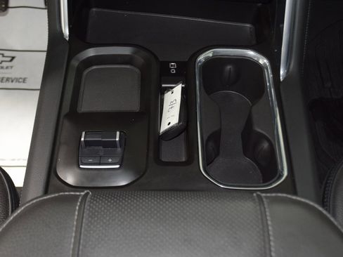 Used 2024 GMC Sierra 3500 Denali w/ Denali Reserve Package image 32