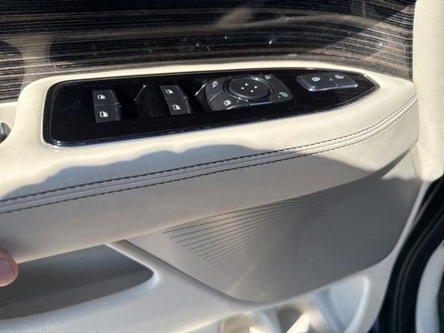 Used 2021 Lincoln Navigator Black Label w/ Cargo Convenience Package image 29