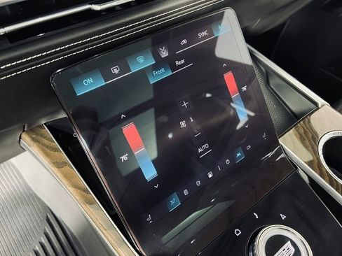 Used 2025 Cadillac Escalade Sport Platinum image 30