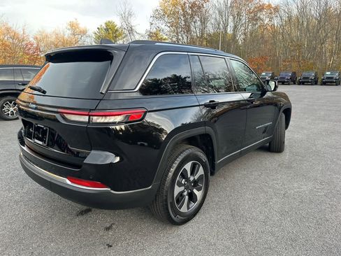 Used 2023 Jeep Grand Cherokee 4WD 4xe image 6