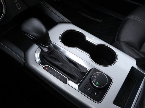 Used 2024 Chevrolet Blazer LT image 34