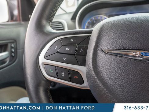 Used 2018 Chrysler 300 Limited w/ Safetytec Plus Group RWD image 12