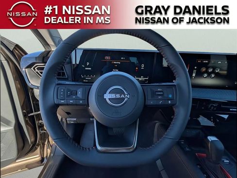 New 2026 Nissan Kicks SR w/ Cold Weather Package image 8