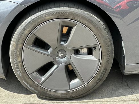 Used 2023 Tesla Model 3 Long Range AWD/4WD image 30