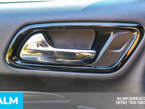 Used 2025 Dodge Durango GT RWD image 37