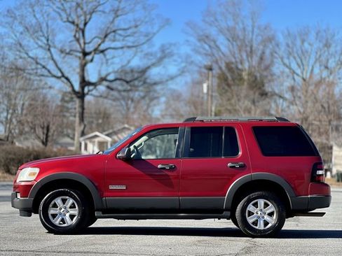 Used 2006 Ford Explorer XLT image 8