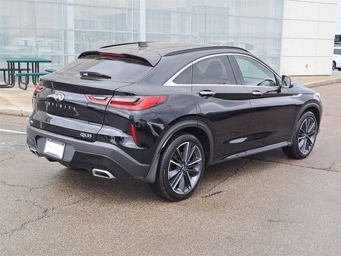 Certified 2025 INFINITI QX55 Essential image 5