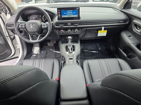 Certified 2026 Honda HR-V EX-L image 2