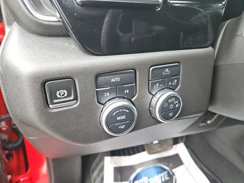 Used 2025 GMC Sierra 1500 Elevation image 20