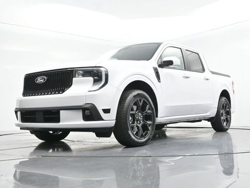 Used 2025 Ford Maverick Lobo AWD/4WD image 42