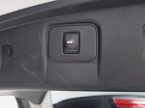 Used 2020 Nissan Murano SL image 36