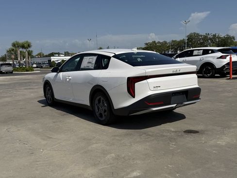 New 2026 Kia K4 FWD image 6