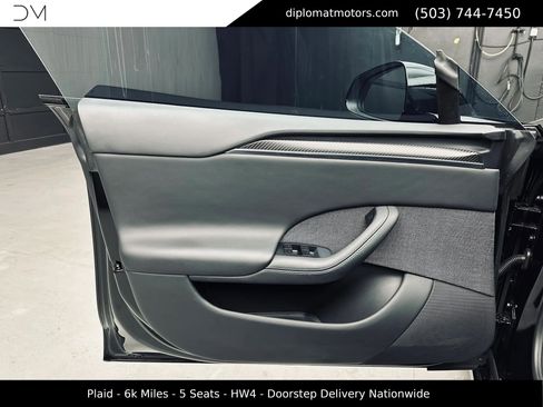 Used 2025 Tesla Model S Plaid AWD/4WD image 23