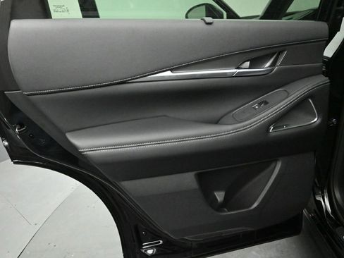 Certified 2025 INFINITI QX60 Luxe image 23