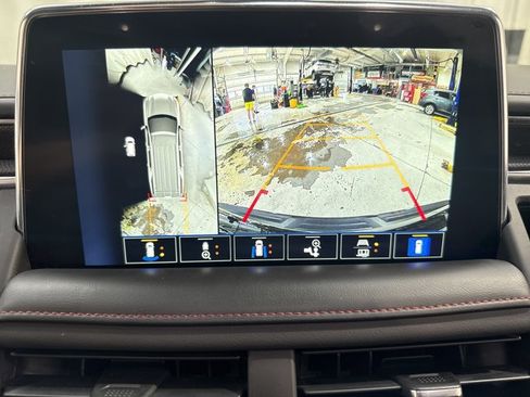Used 2022 Chevrolet Tahoe RST w/ Sport Performance Package AWD/4WD image 23