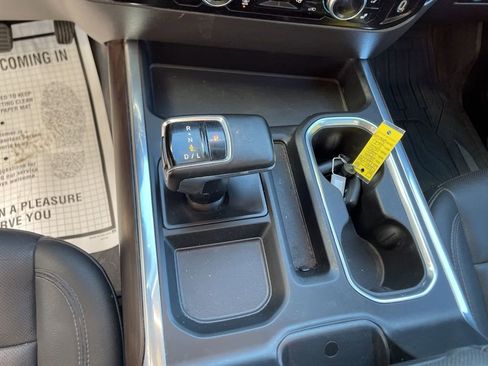 Used 2024 GMC Sierra 1500 SLT w/ SLT Premium Plus Package image 41