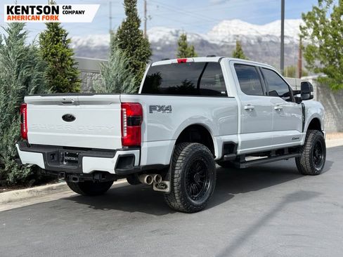 Used 2025 Ford F350 Lariat w/ Black Appearance Package AWD/4WD image 8