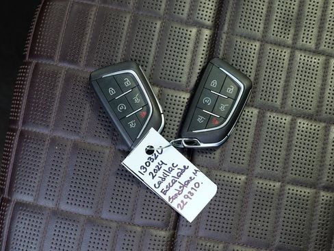 Used 2024 Cadillac Escalade ESV Premium Luxury Platinum AWD/4WD image 69