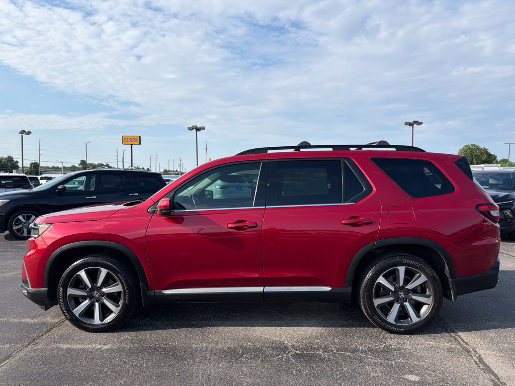 Used 2023 Honda Pilot Elite image 6