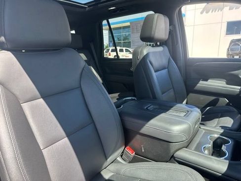 Certified 2023 Chevrolet Tahoe Z71 w/ Luxury Package AWD/4WD image 19