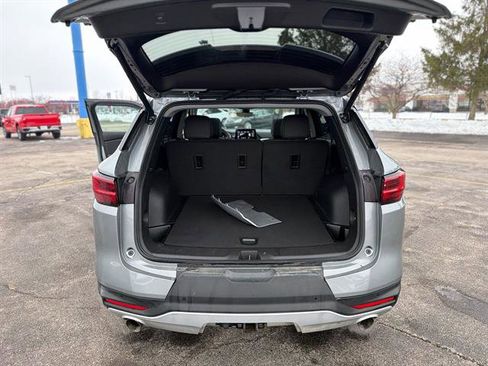 Certified 2025 Chevrolet Blazer LT w/ Sound & Technology Package image 18