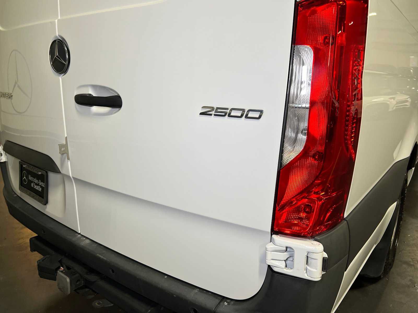 Used 2023 Mercedes-Benz Sprinter 2500 image 16