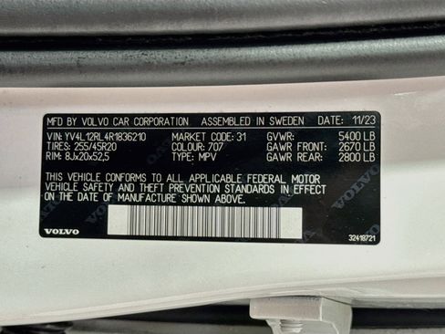 Used 2024 Volvo XC60 B5 Plus w/ Climate Package AWD/4WD image 30