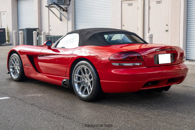 Used 2003 Dodge Viper SRT-10 RWD image 15