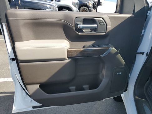 Used 2020 Chevrolet Silverado 1500 LT Trail Boss image 21