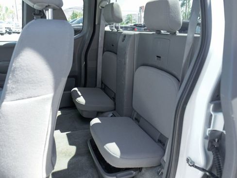 Used 2018 Nissan Frontier S RWD image 18