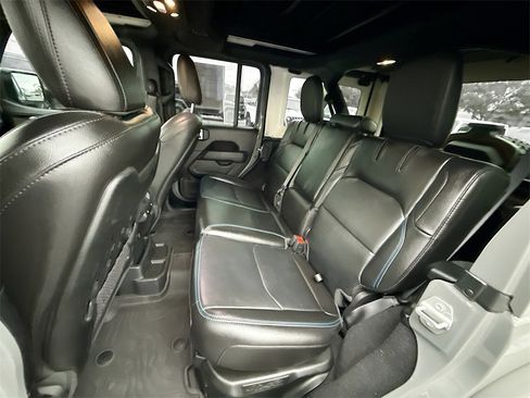 Used 2022 Jeep Wrangler Unlimited Rubicon 4xe w/ Steel Bumper Group image 27