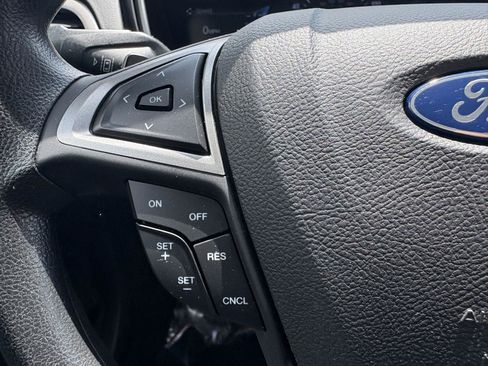Used 2019 Ford Fusion SE FWD image 10