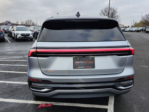 Used 2024 Lincoln Nautilus Reserve image 16