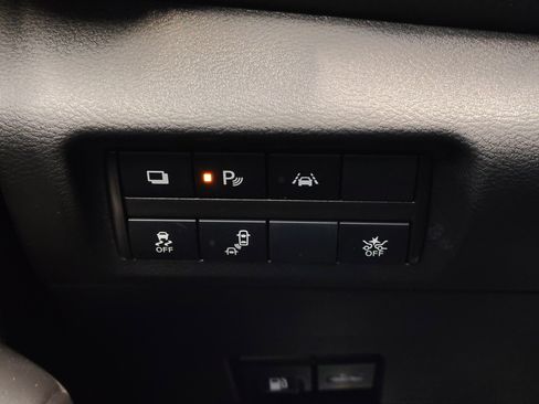 Used 2023 Nissan Kicks S FWD image 25