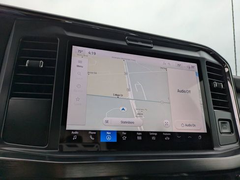 New 2025 Ford F250 Lariat image 21