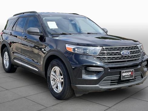 Used 2022 Ford Explorer XLT RWD image 3
