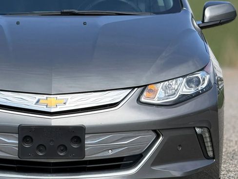 Used 2017 Chevrolet Volt Premier w/ Driver Confidence II Package image 12